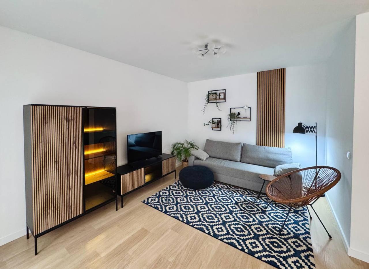 C- Home4U - Apartment With A City View Close To Aquapark, Parking In Secured Area Краков Экстерьер фото