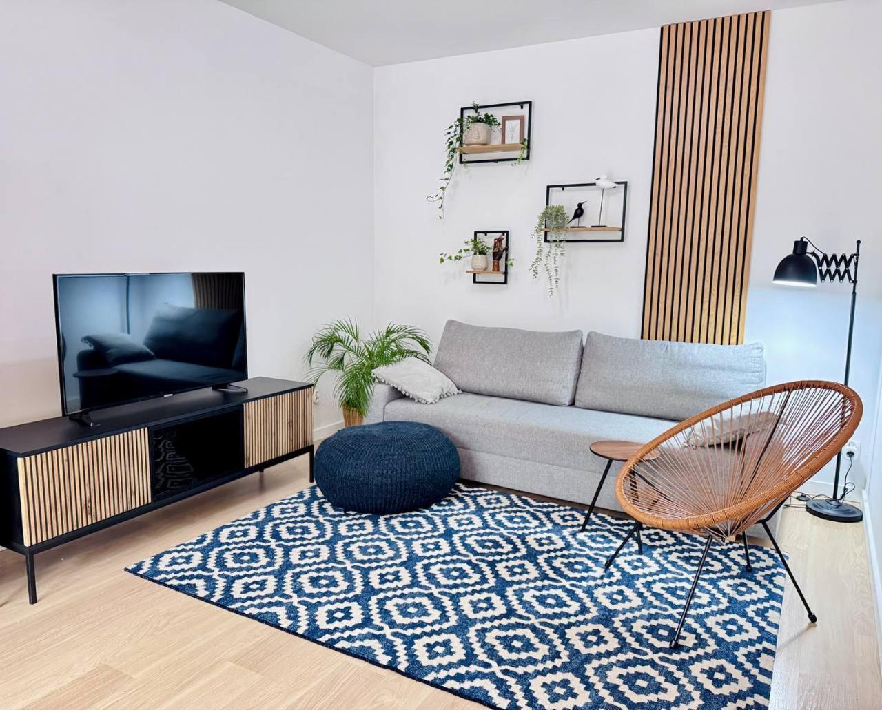 C- Home4U - Apartment With A City View Close To Aquapark, Parking In Secured Area Краков Экстерьер фото
